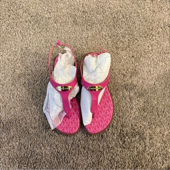 MICHAEL Michael Kors MK Plate Leather Thong Sandal In Magenta Size 7 NWB - Picture 4 of 9
